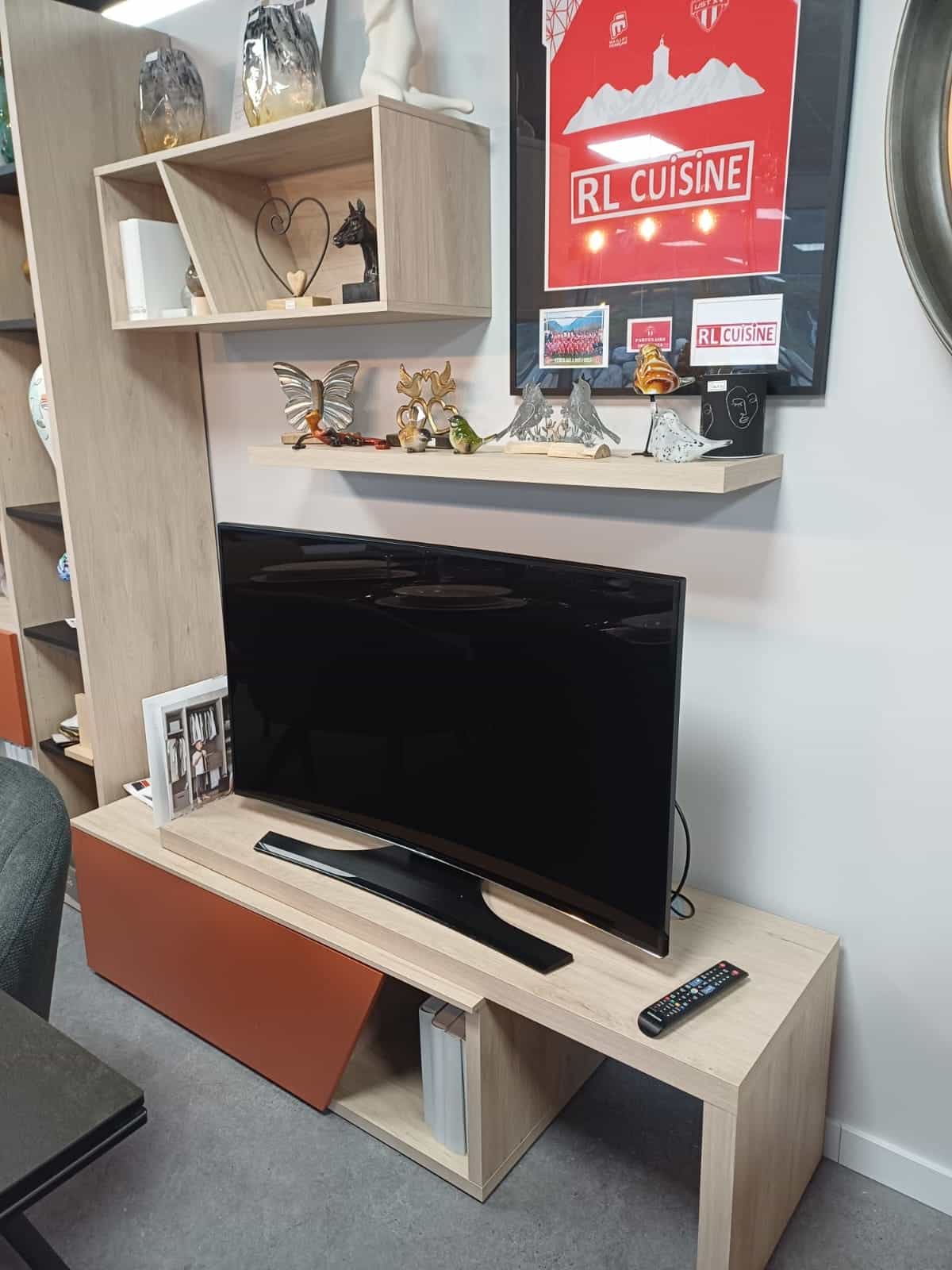 Canapé Tarascon sur Ariège Italien Altoni